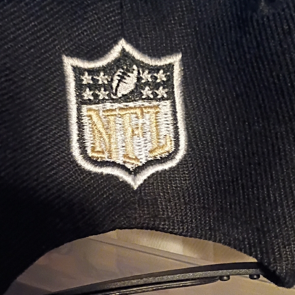 New Era Black and Gold 9FIFTY Snapback - Picture 6 of 6